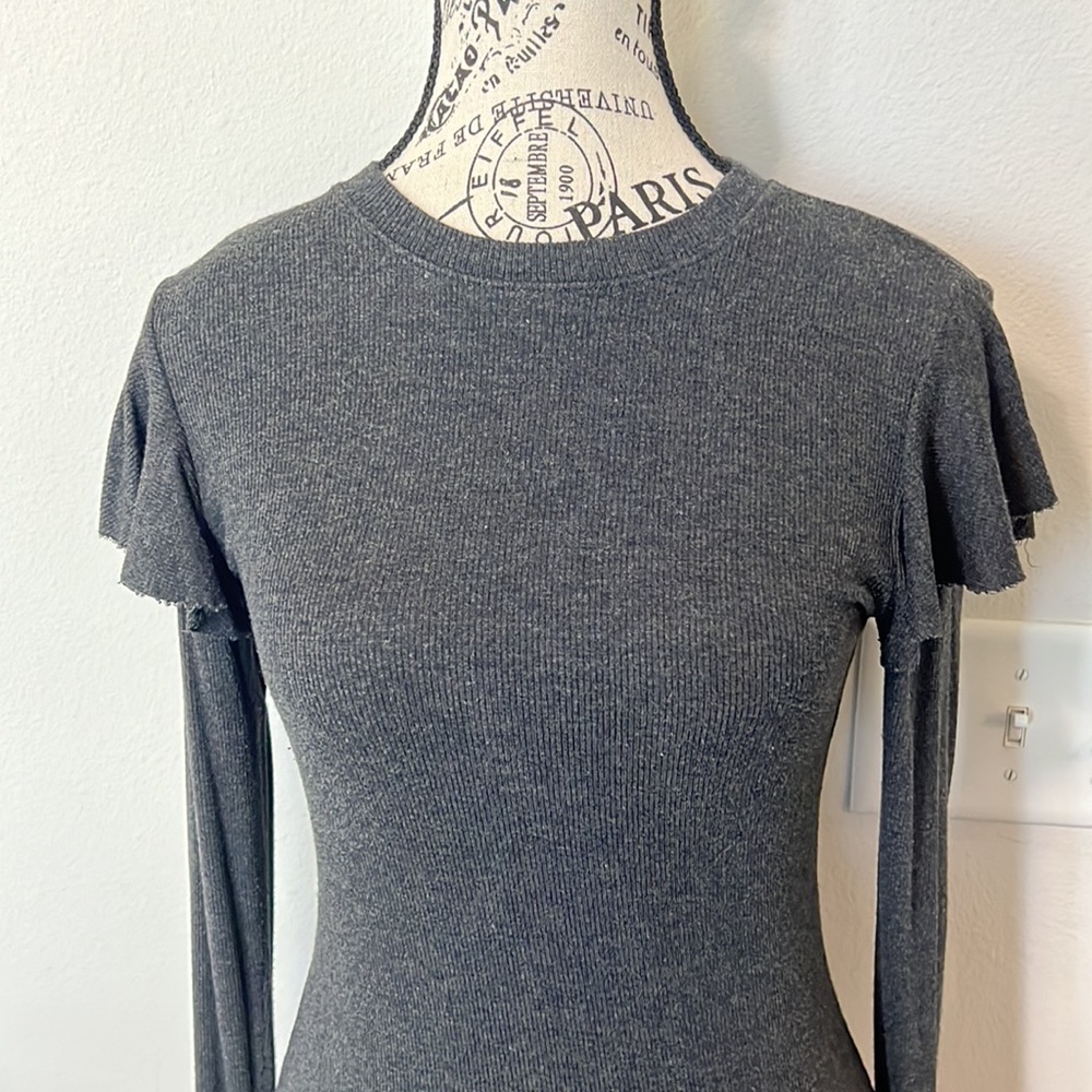 GOLDIE long sleeve top in grey color